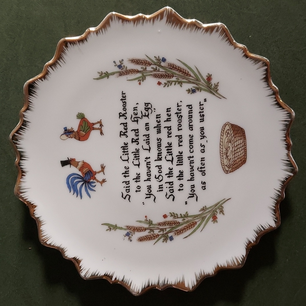 Vintage . Unique plate.  Rooster and Hen.